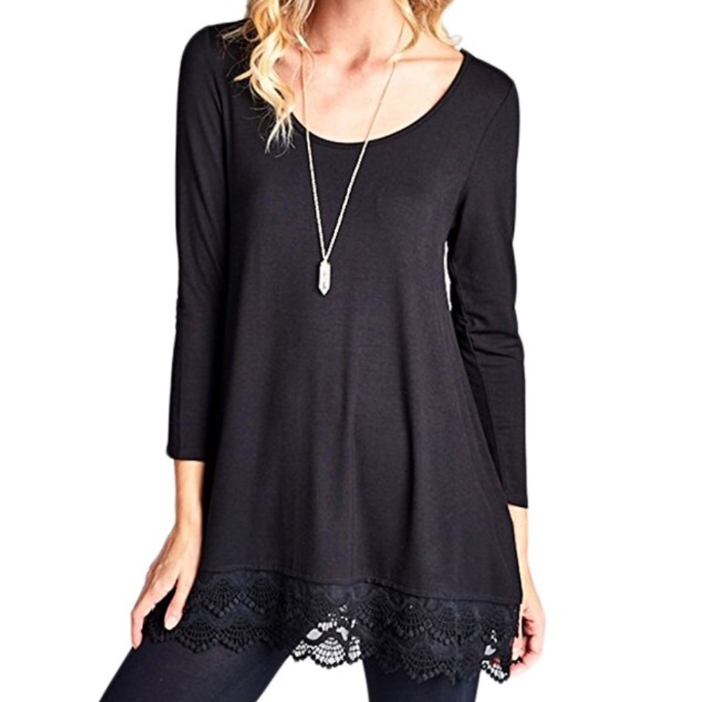 ❌SOLD❌ Lace Trim Flared Tunic Top Scoop Neck